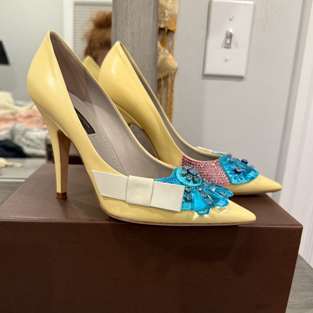 Louis Vuitton Spring 2008 Yellow Leather Crystal Embellished Heels - Picture 2 of 9